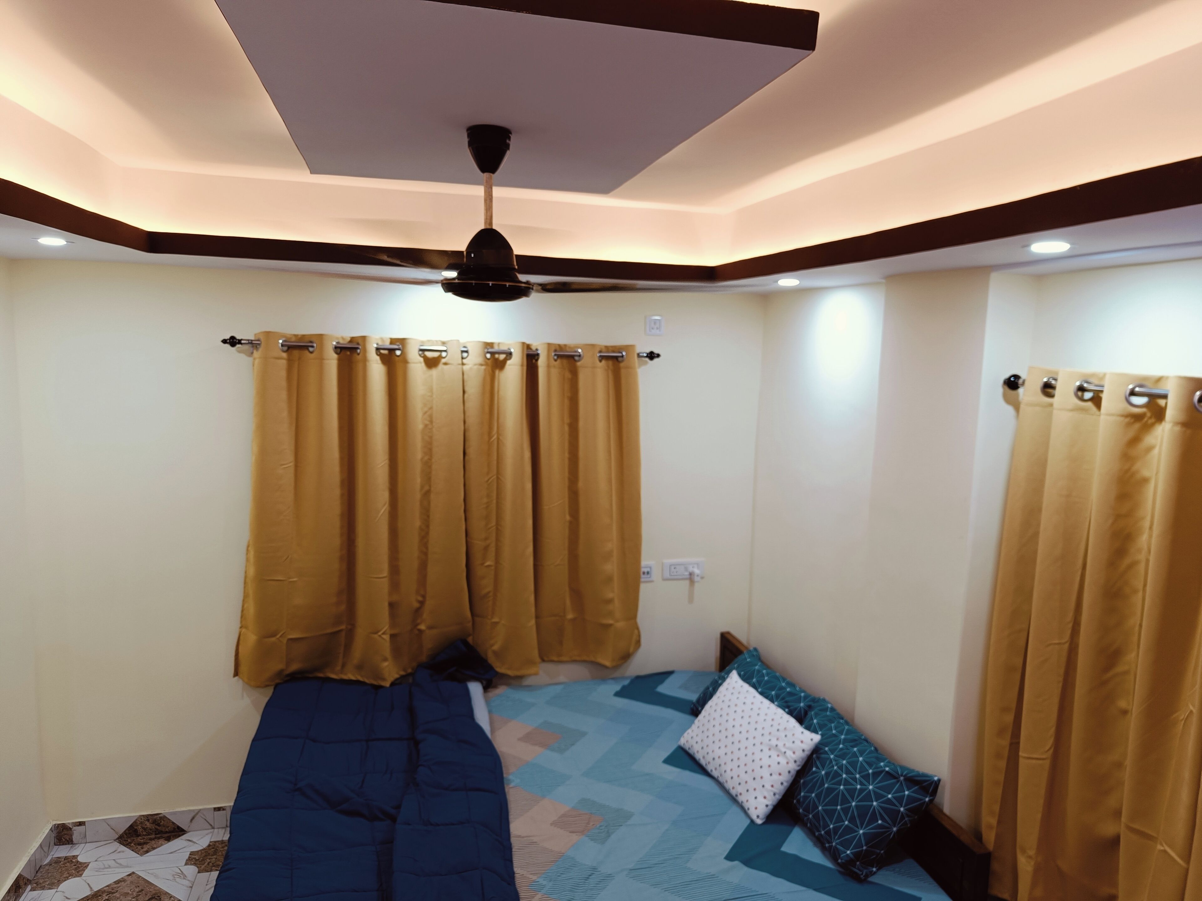 3 bedrooms, iron/ironing board, WiFi
