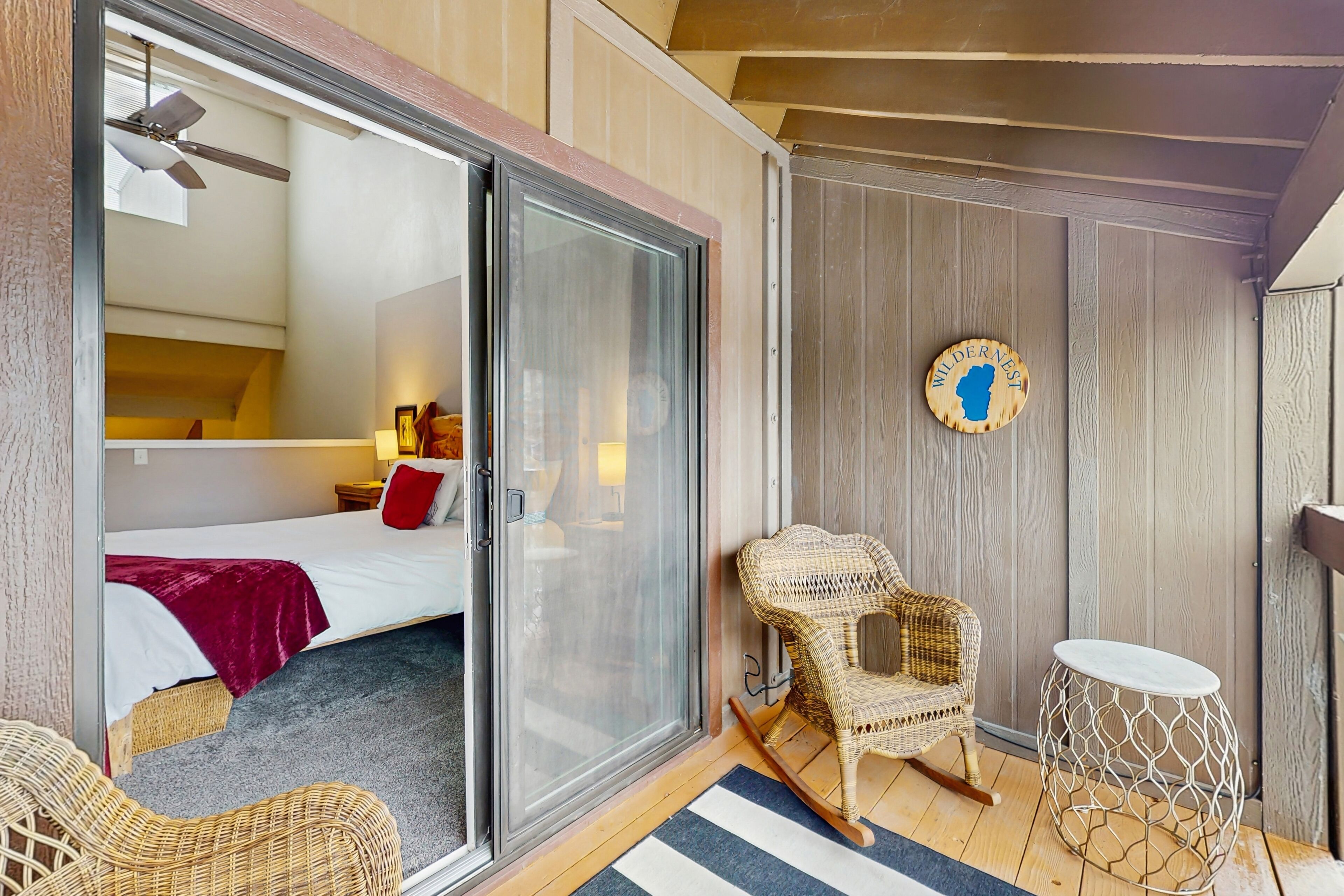 Internet, bed sheets