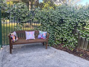 Terrace/patio - Private Estate with Main House + Cabins — Exclusive Use (Coochiemudlo Island)