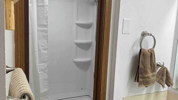 Comfort Condo, 1 Bedroom | Bathroom