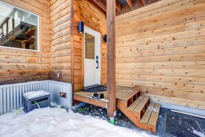 Sauna - Blueberry Creek Cabin Lux Design Fire Pit Hot Tub (Girdwood)