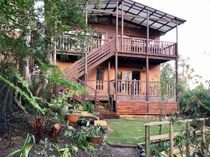 Exterior - Harry’s Lookout - Family & Pet-Friendly Home between Leura & Katoomba (Katoomba)