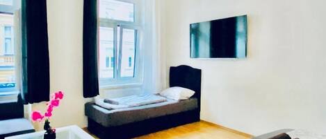 Basic Apartment | Interior