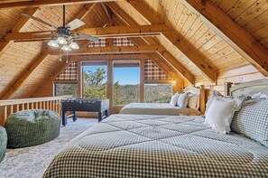 Berço de viagem, Wi-Fi de cortesia, roupa de cama