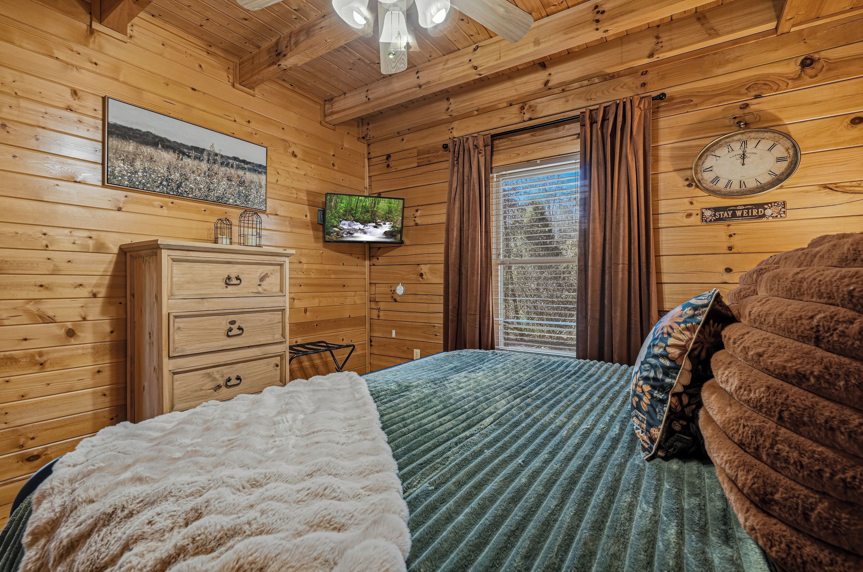 旅行婴儿床、免费 WiFi、床单