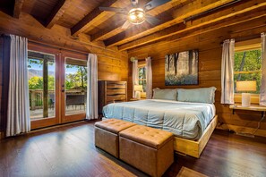 Iron/ironing board, travel cot, free WiFi, bed sheets - The Highland • Fabulous 9BR Gatlinburg Cabin With Mountain Views (Gatlinburg)