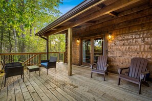 Terrace/patio - The Highland • Fabulous 9BR Gatlinburg Cabin With Mountain Views (Gatlinburg)