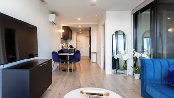 Televisie en een kantoor