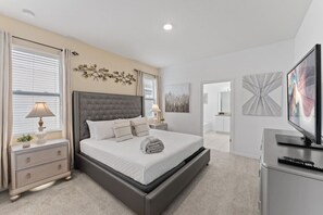 Iron/ironing board, travel cot, WiFi, bed sheets - 5238 Solterra Resort 5BR Pool House near Disney (Davenport)