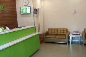 المنشأة من الداخل