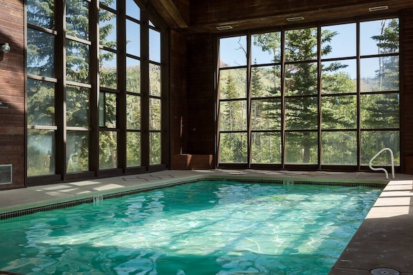 Comfort Condo, Non Smoking | Pool | Indoor pool