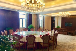 Unclassified image, 4 of 95, button - Xiaolangdi Zhongzhou International Hotel (Jiyuan)