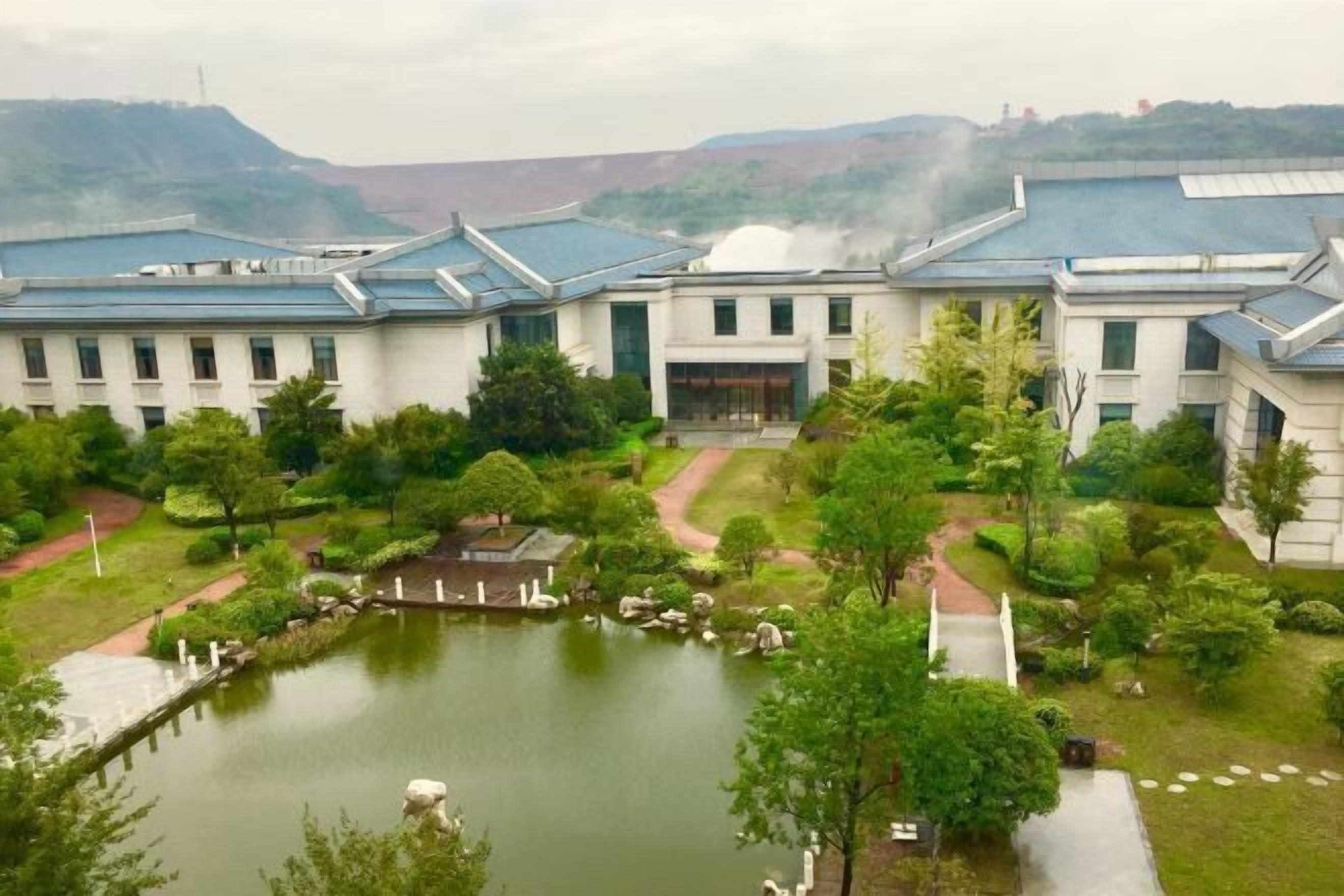 المنشأة من الخارج