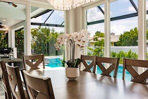 Dining - Elegant 4BR Marco Home l Pool l Hot tub (Marco Island)