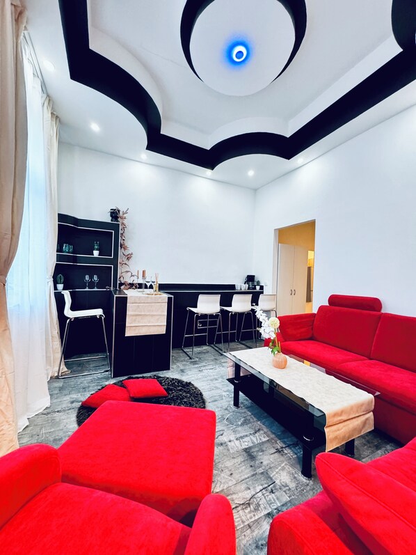 Basic Apartment | Interior