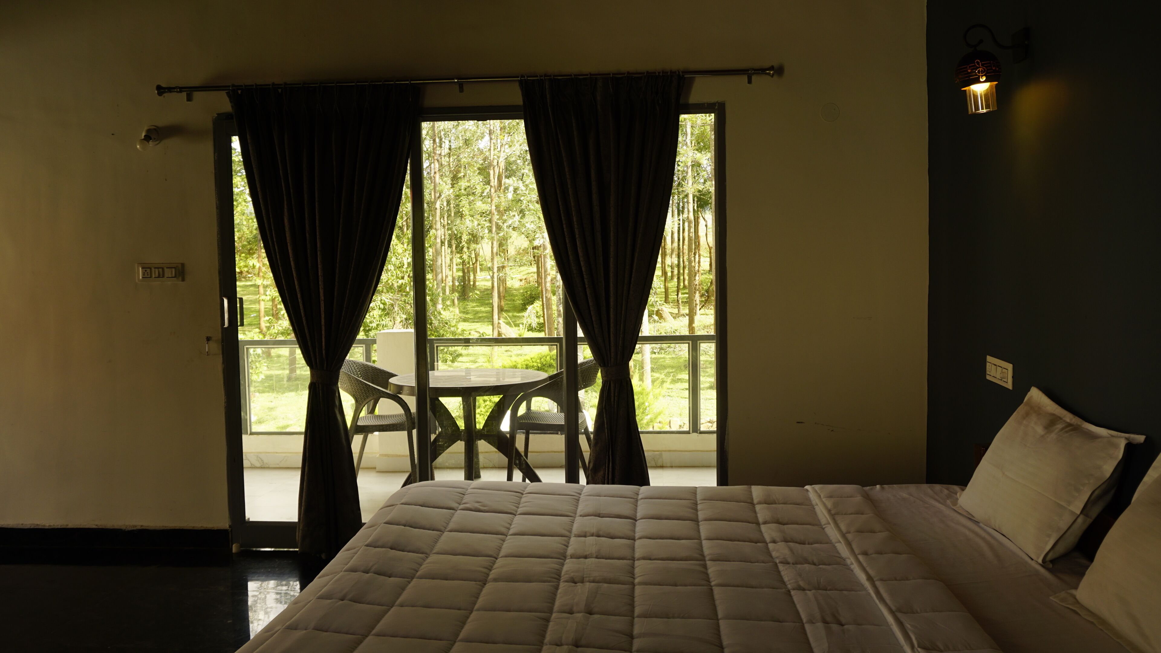 Standard Room, Balcony, Mountain View | In-room safe, blackout drapes, soundproofing, free WiFi