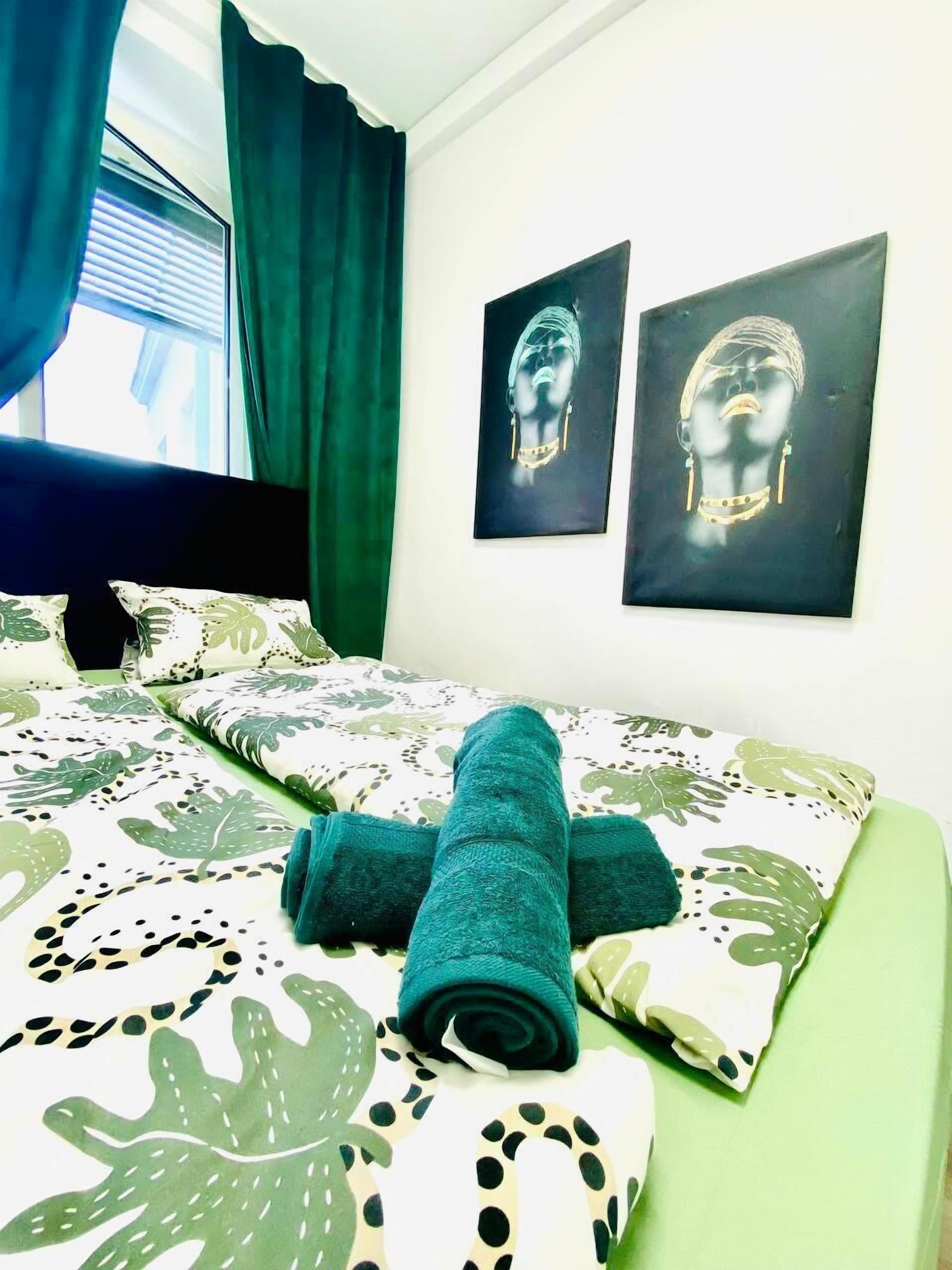 Basic Apartment | Iron/ironing board, free WiFi