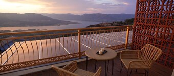 The Mansion Resort And Spa