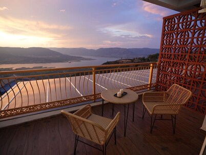 The Mansion Resort And Spa