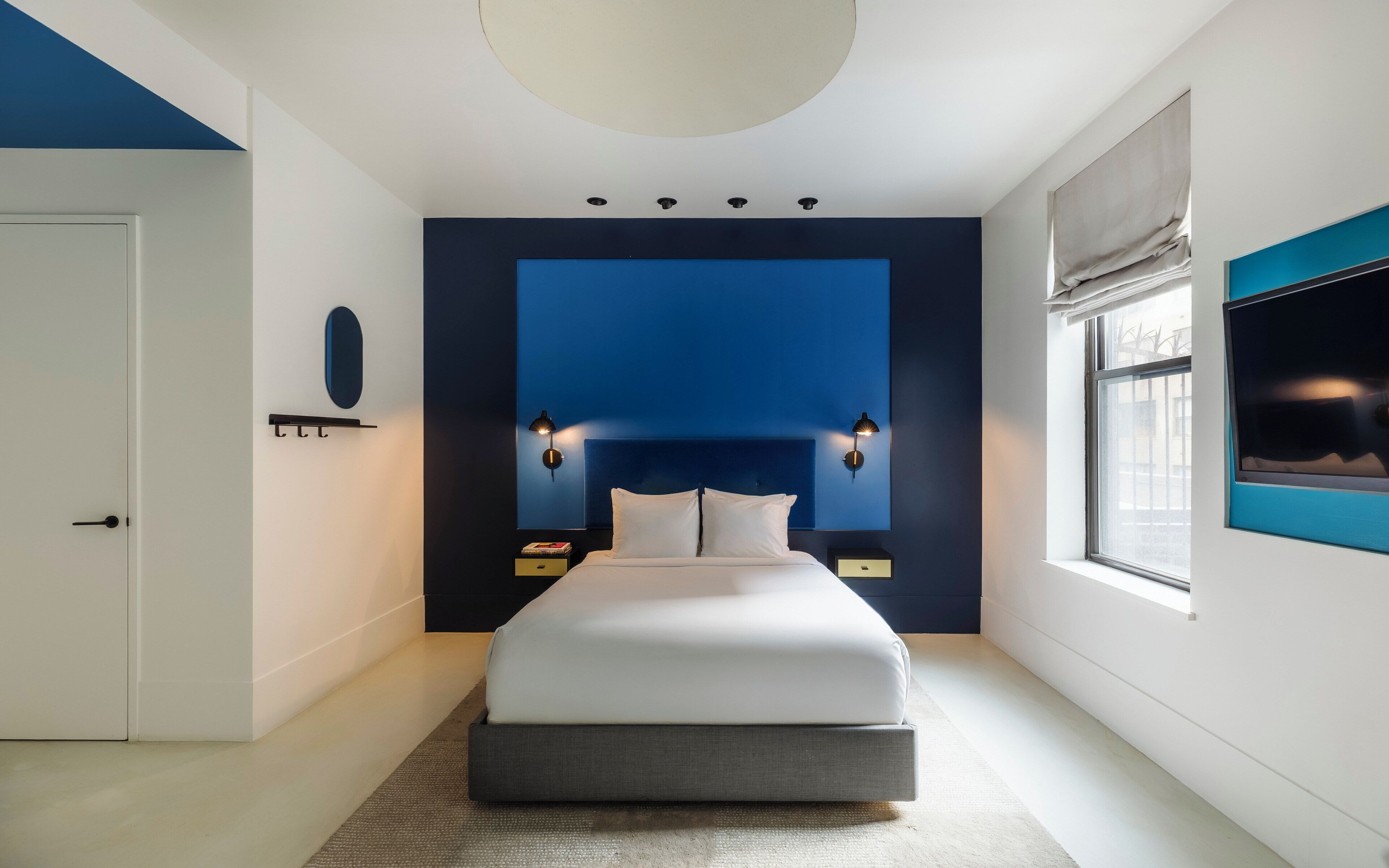 Queen Studio | Premium bedding, memory foam beds, soundproofing