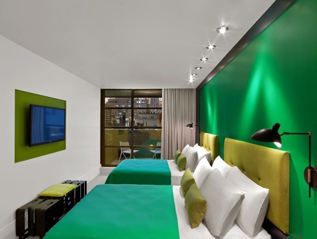 Doppelzimmer, 2 Queen-Betten | Hochwertige Bettwaren, Betten mit Memory-Foam-Matratzen, Zimmersafe