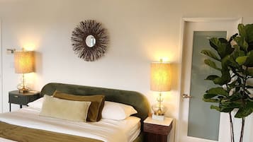 Bügeleisen/Bügelbrett, Reisekinderbett, kostenloses WLAN, Bettwäsche