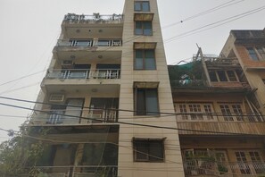 Exterior - Metrolink Apartment & Suites-East Of Kailash (New Delhi)