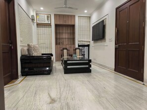 Apartment, 2 Bedrooms | In-room safe, desk, iron/ironing board, free WiFi - Metrolink Apartment & Suites-Green Park (New Delhi)