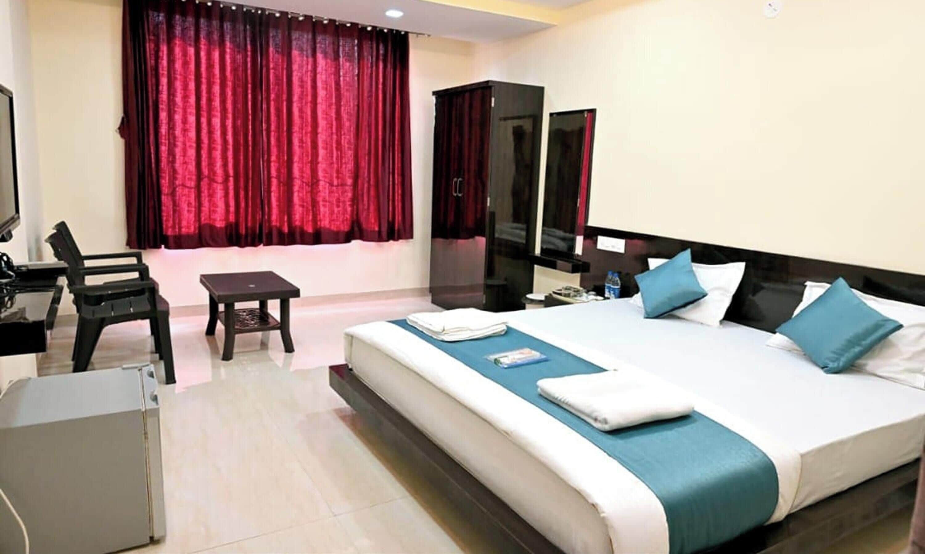 Deluxe Room, Bathtub