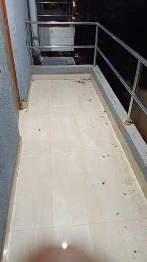 Standardzimmer | Schreibtisch, kostenloses WLAN, Bettwäsche