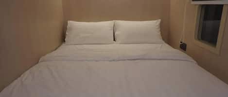 Free WiFi, bed sheets