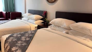 Quadruple Room | Desk, iron/ironing board, free WiFi, bed sheets