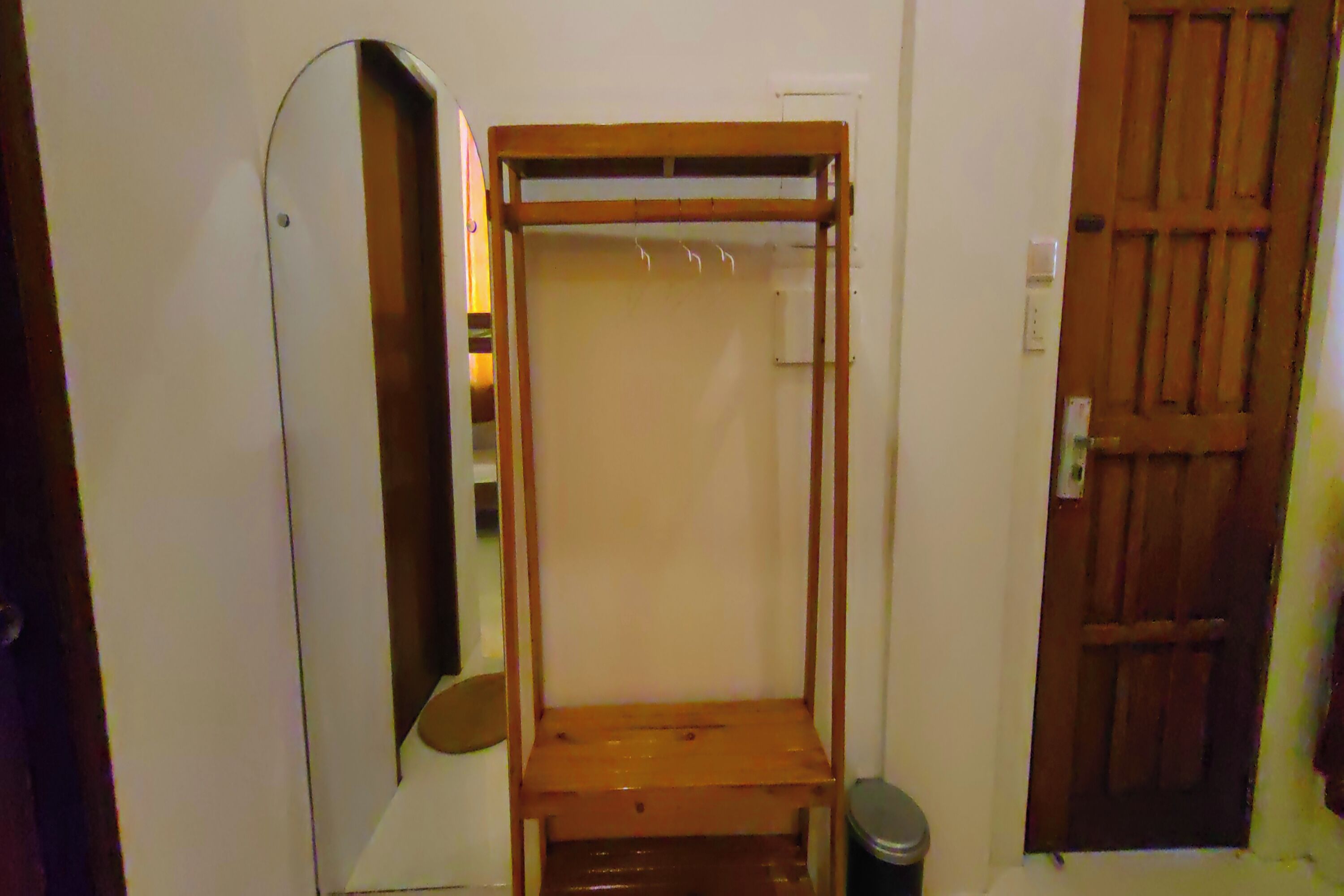 Dormitorio compartido (Barkada Room) | Escritorio, cortinas opacas, camas supletorias y wifi gratis