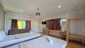Standard Twin Room | Desk, free WiFi, bed sheets
