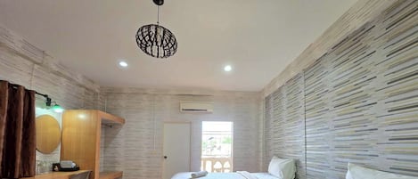 Bureau, Wi-Fi gratuit, draps fournis