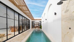 Pool - Villa Bellora by Pertama Stay (Seminyak)