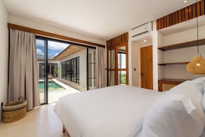 Caja de seguridad en la habitación y sistema de insonorización