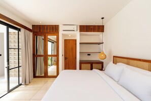 Villa, Kitchen, Pool View | In-room safe, soundproofing, iron/ironing board, free WiFi - Villa Bellora by Pertama Management (Seminyak)