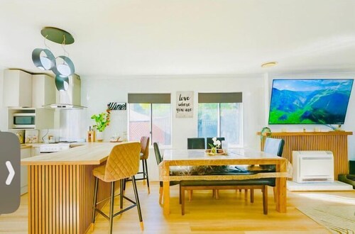 Bounty Family Retreat - Close to CBD and Airport