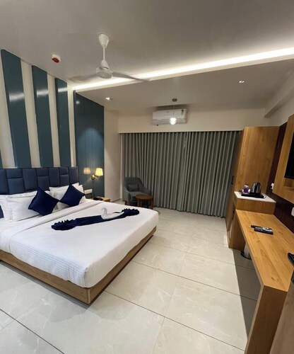 Hotel Premji by Shivalaya Darshanam