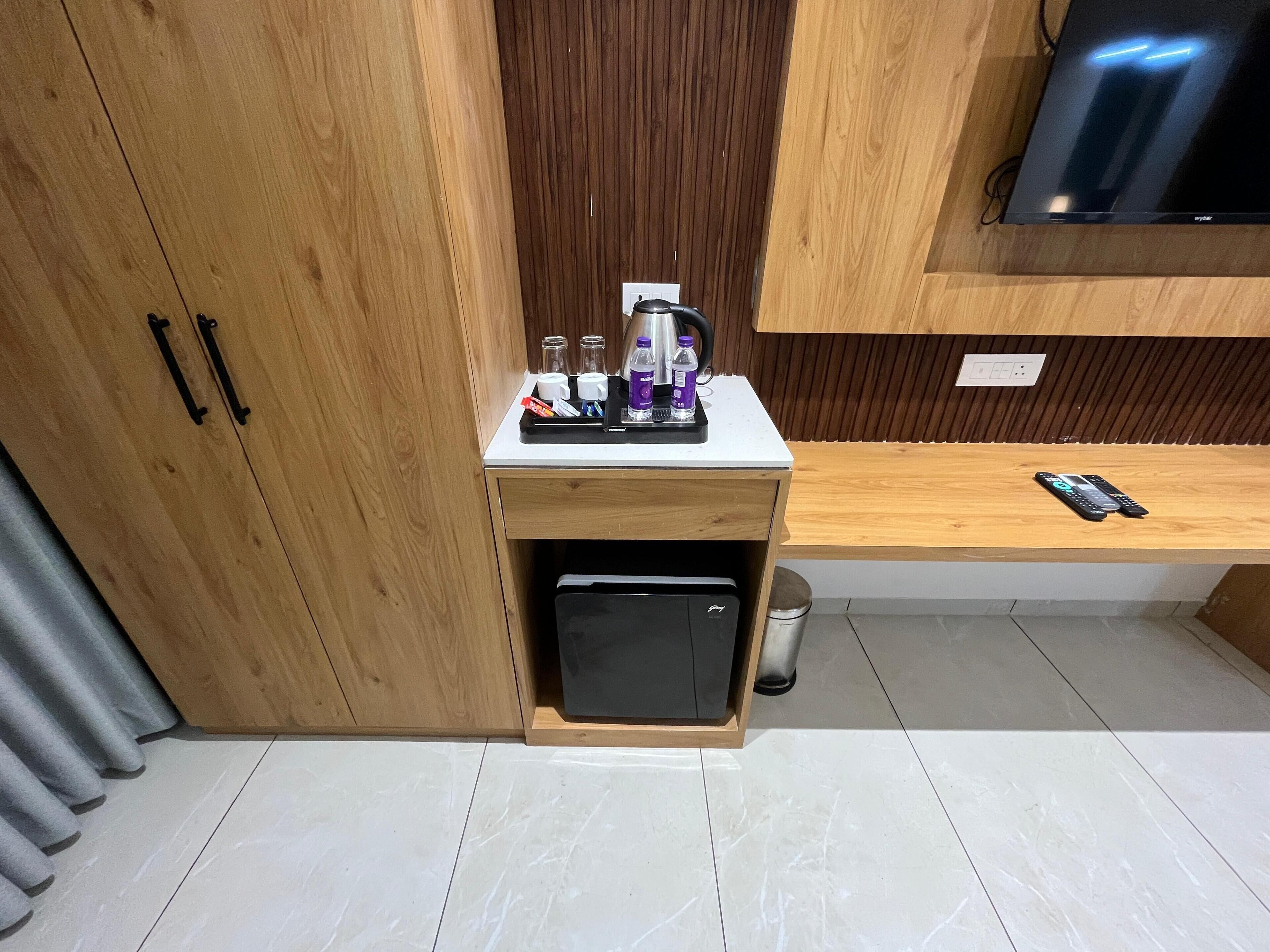 Premium bedding, minibar, desk, laptop workspace
