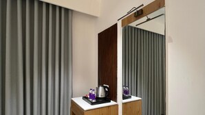 Room - Hotel Premji by Shivalaya Darshanam (Dwarka)
