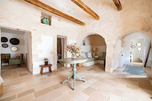 Family Villa, 4 Bedrooms, Microwave, Mountainside (Masseria Maranna Trulli & Spa) | Interior - Masseria Maranna Trulli & Spa (Martina Franca)