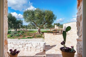 Family Villa, 4 Bedrooms, Microwave, Mountainside (Masseria Maranna Trulli & Spa) | Outdoor dining - Masseria Maranna Trulli & Spa (Martina Franca)