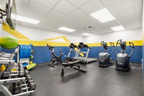 Fitness facility - CozySuites Modern 1BR in Downtown Pitts #4 (Pittsburgh)
