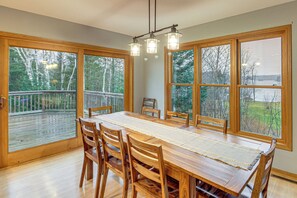 Dining - Private Lakefront Home w/ Game Room in Aurora! (Aurora)