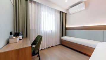 Premier Twin Room | Desk, blackout drapes, iron/ironing board, free WiFi