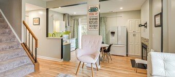 2 Mi to Lake Elkhorn Park: Family Gem w/ Deck!