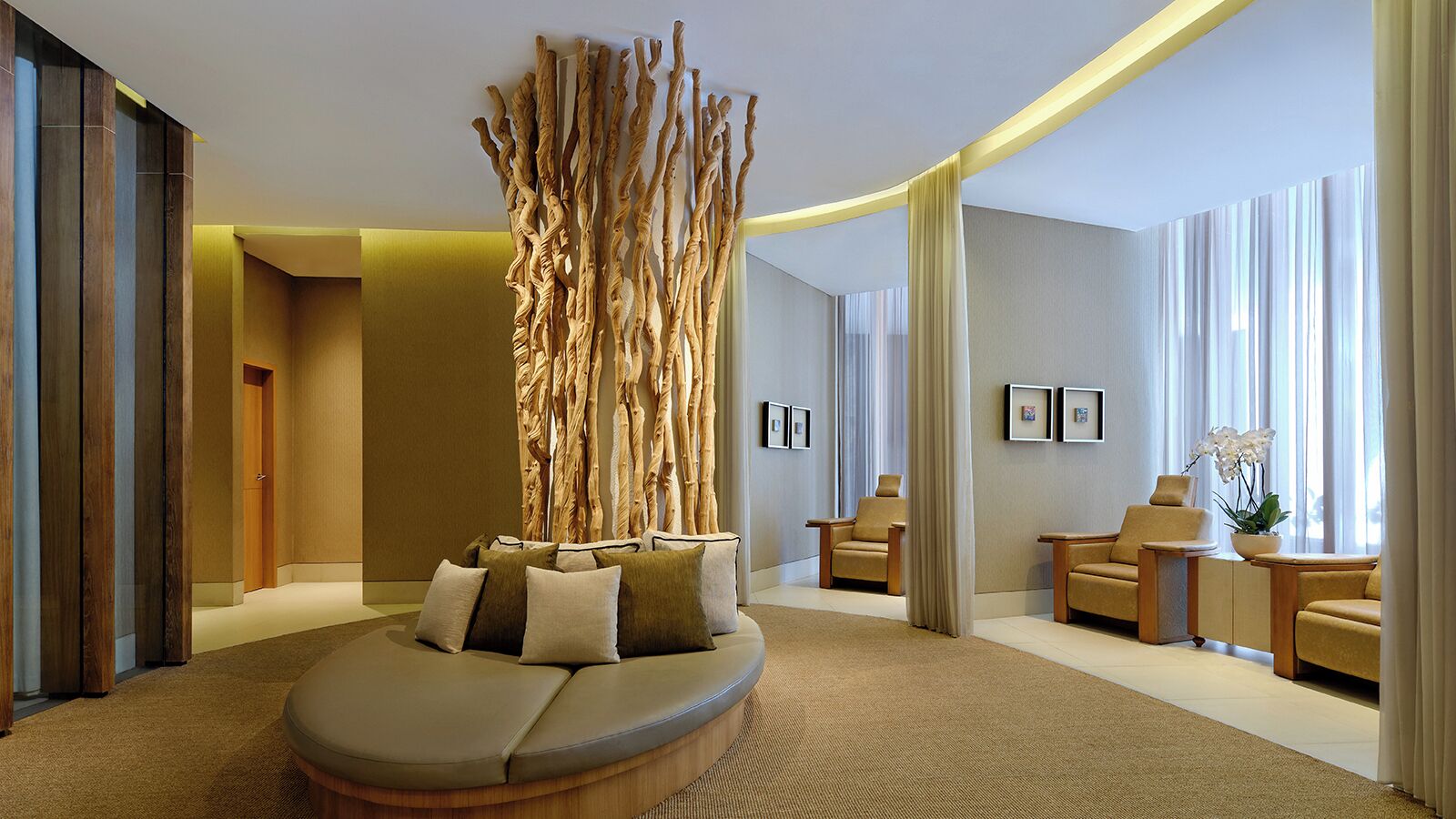 Massasje med varme steiner, dypvevsmassasje og massasje