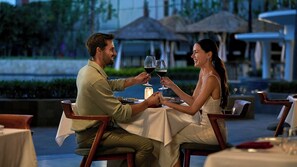 Couples dining - The Stones Hotel - Legian Bali (Kuta)